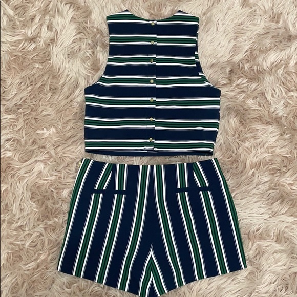 Striped set - Picture 2 of 3